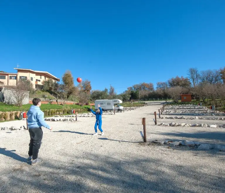 Area sosta camper Manivera Roma